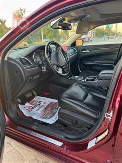 کرایسلەر 300